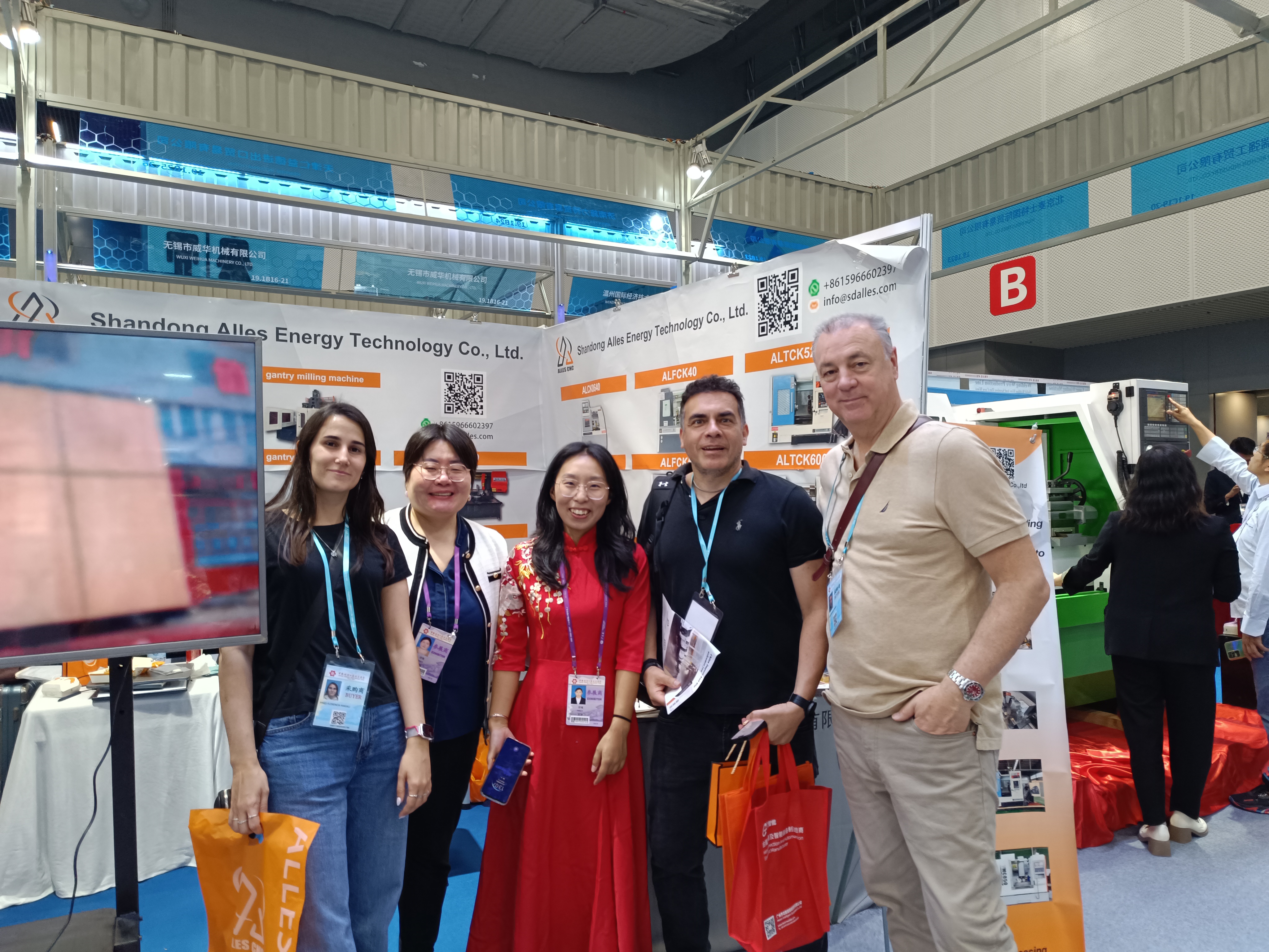 تؤمن Alles CNC أكثر من عشرة أوامر في أربعة أيام في Canton Fair ، يظهر العملاء العالميون اهتمامًا كبيرًا بالمعدات عالية الدقة 