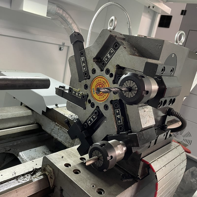 آلة مخرطة CNC CK6136 عالي الدقة المخرطة CNC