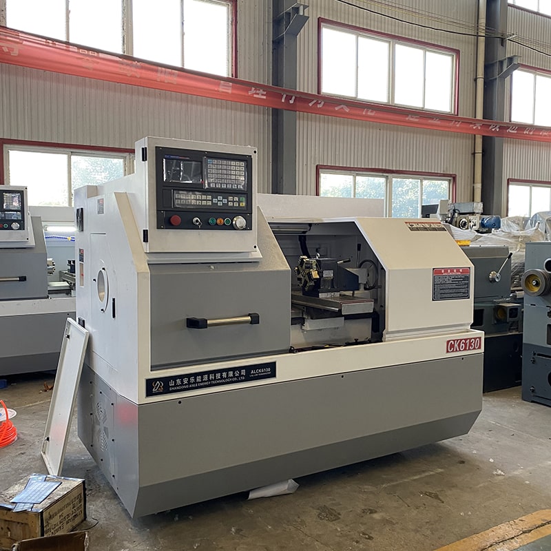 سيتم شحن مخرطة CNC CNC CNC ALCK6130 إلى روسيا قريبًا