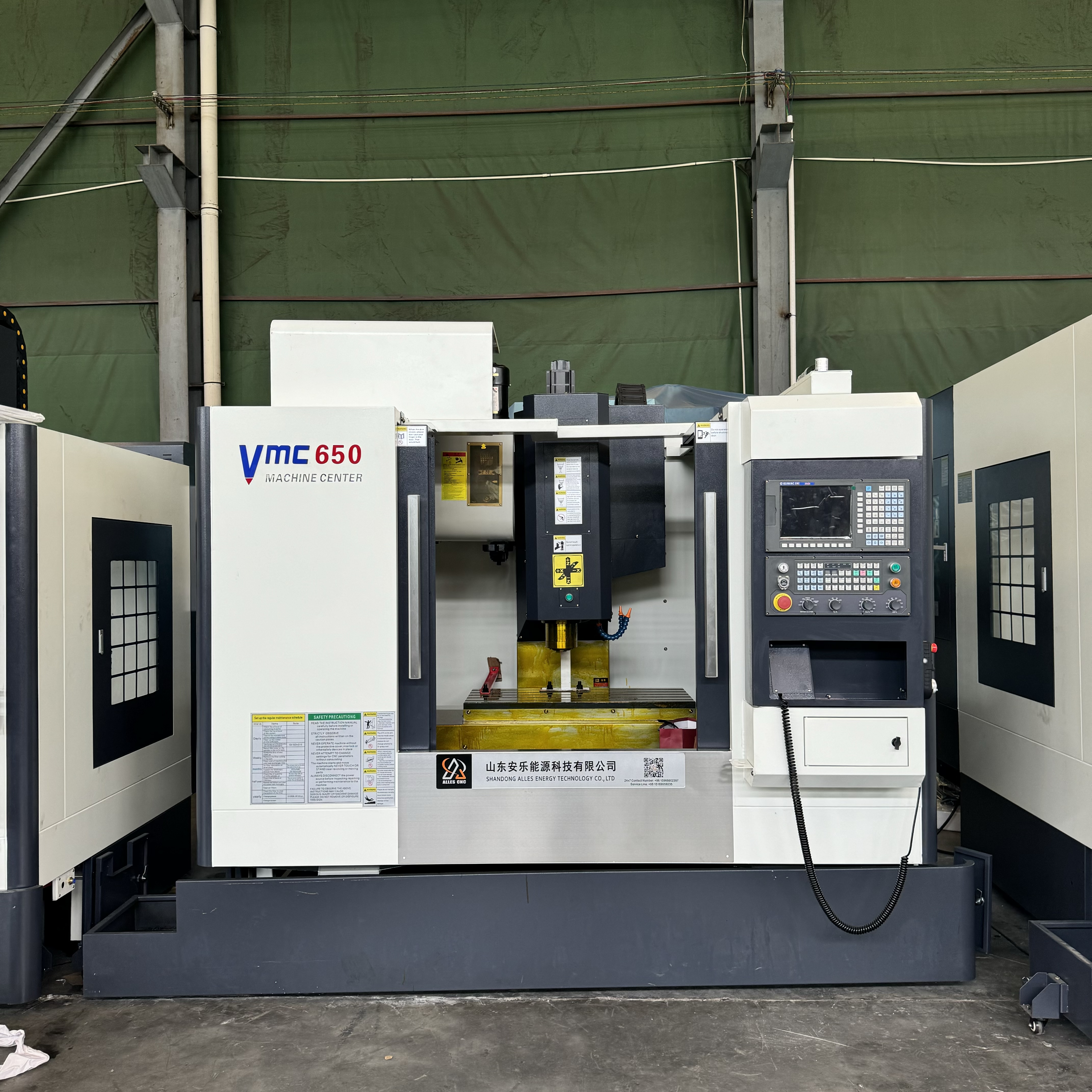 مركز الآلات العمودي عالي الدقة VMC650 على وشك شحنه إلى كولومبيا