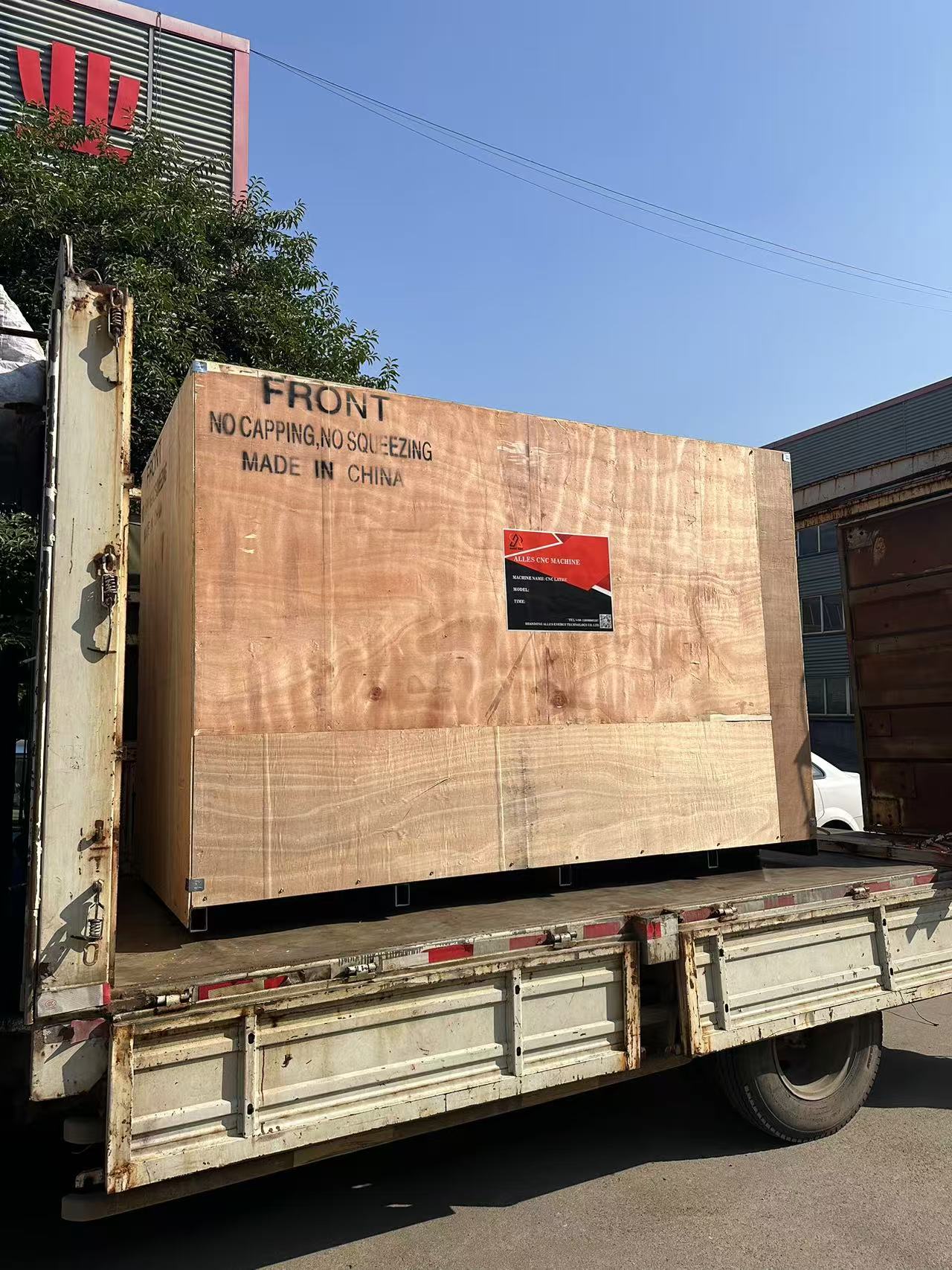 تم شحن مخرطة CNC ALCK6130 بنجاح إلى روسيا