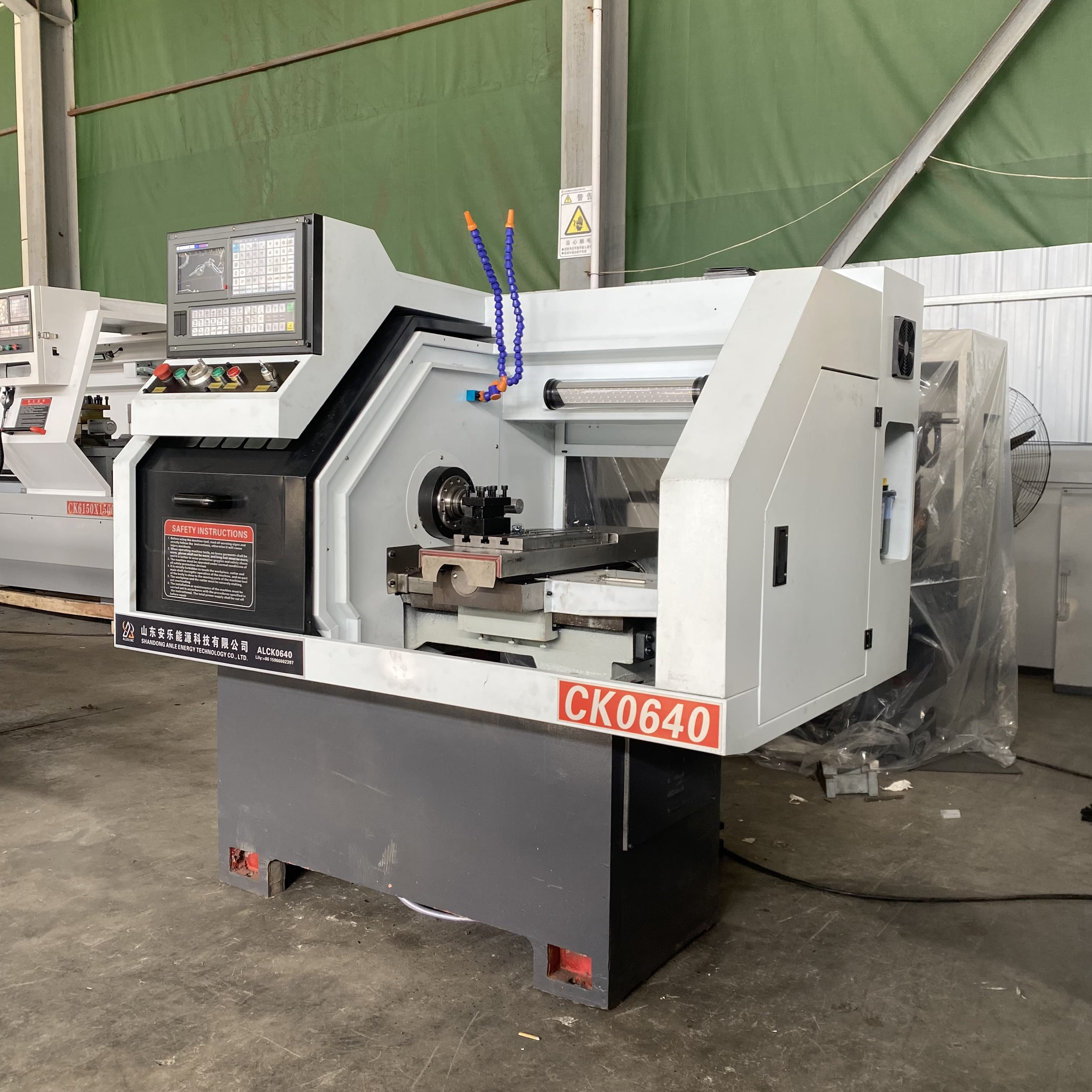 CK0640 CNC الآلة تحول آلة مسطحة سرير CNC مخرطة 