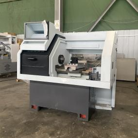 التصنيع باستخدام الحاسب الآلي مخرطة المعادن والآلات الصناعية