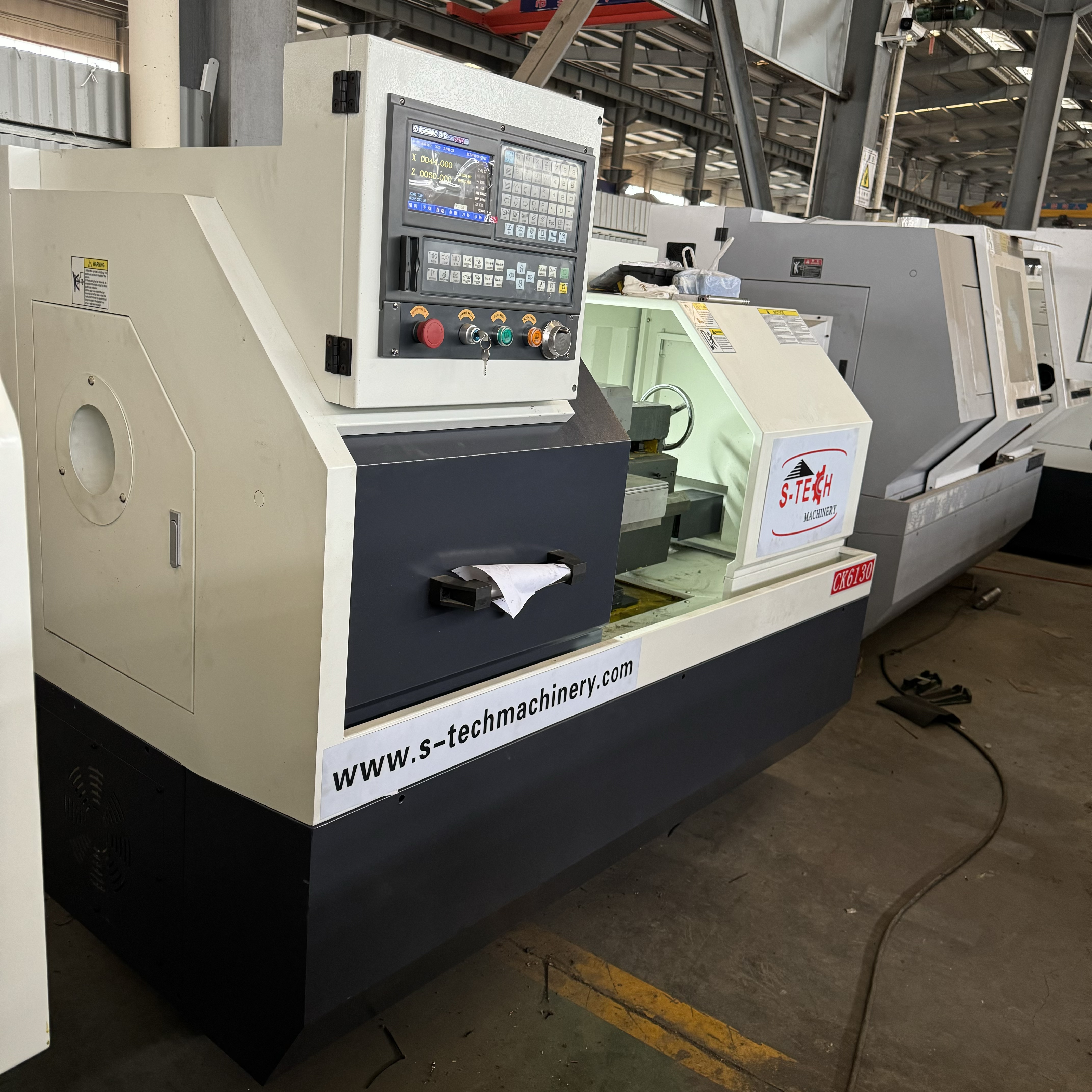 تم فحص مخرطة CNC ALCK6130 بنجاح وسيتم شحنها إلى المكسيك قريبًا